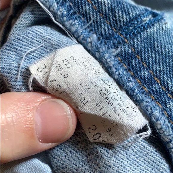 Vintage Levi 501 cutoffs - Picture 3 of 5